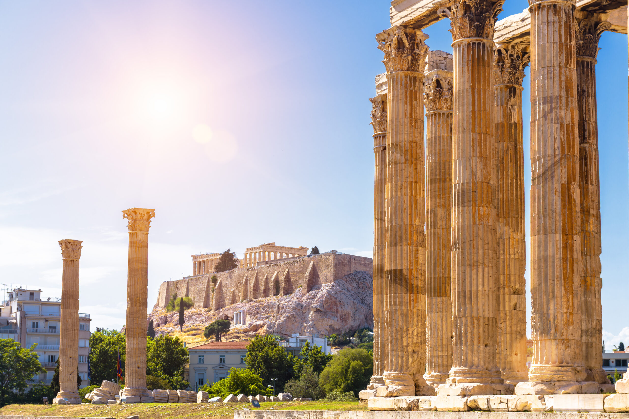 athens,view,,zeus,temple,overlooking,acropolis,,greece.,ancient,greek,ruins,