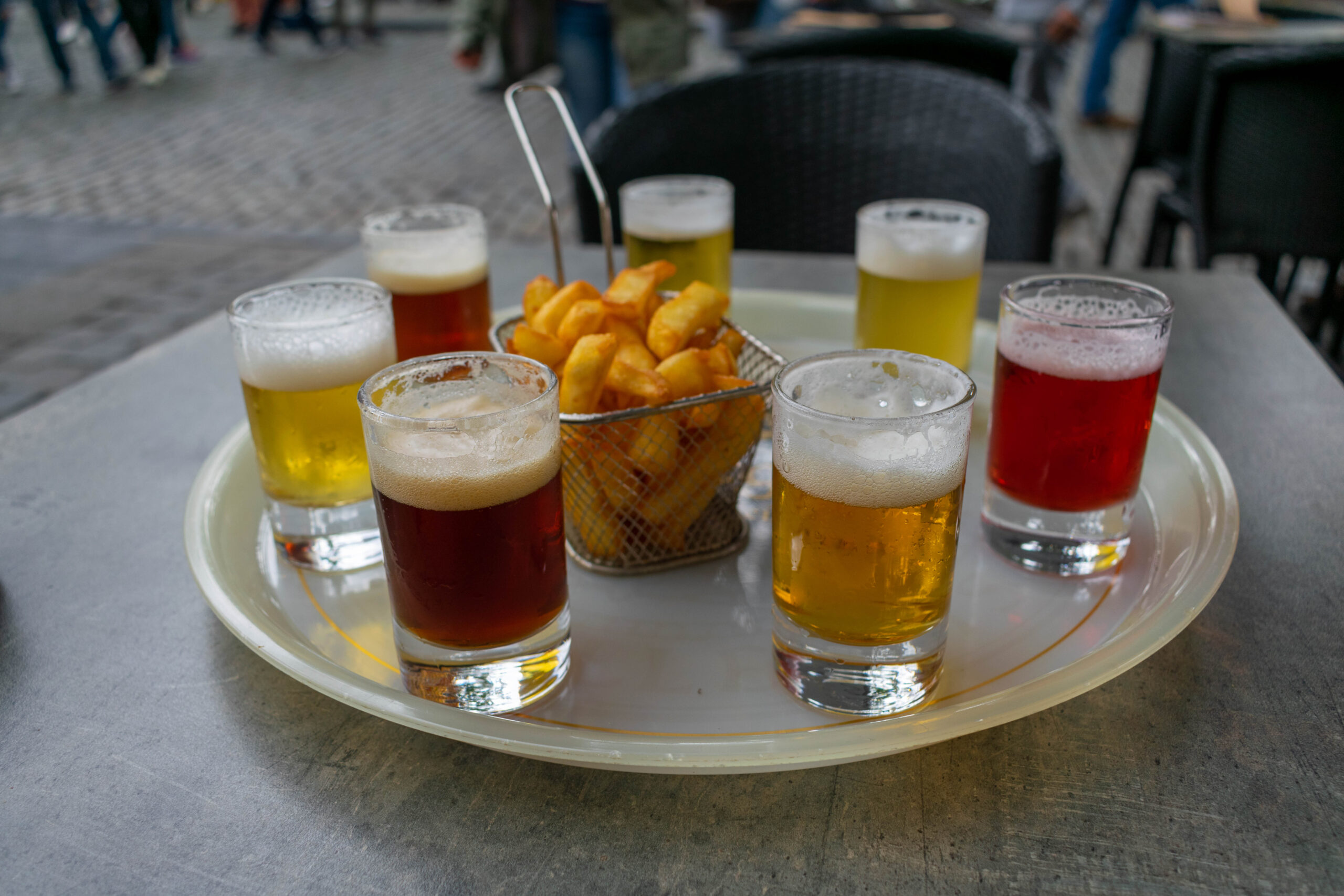 selection,of,brewed,belgium,beers,in,small,taster,glasses,for