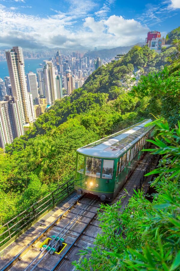 shutterstock 2483251375 hong kong victoria peak mindre 38e08fbc27c5060b341743ecc2022e8e