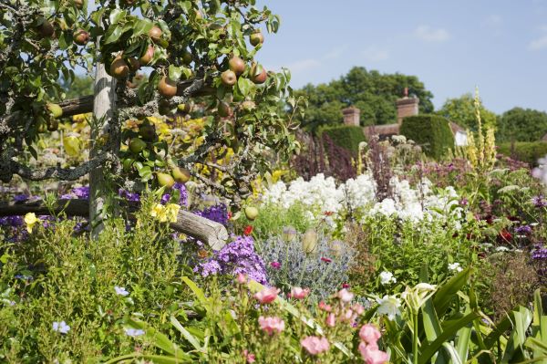 great dixter in northiam, east sussex,2
