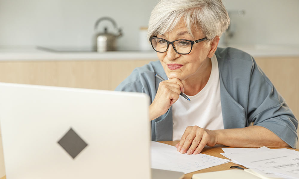 online,education,courses,webinar,concept.,middle,aged,senior,woman,using