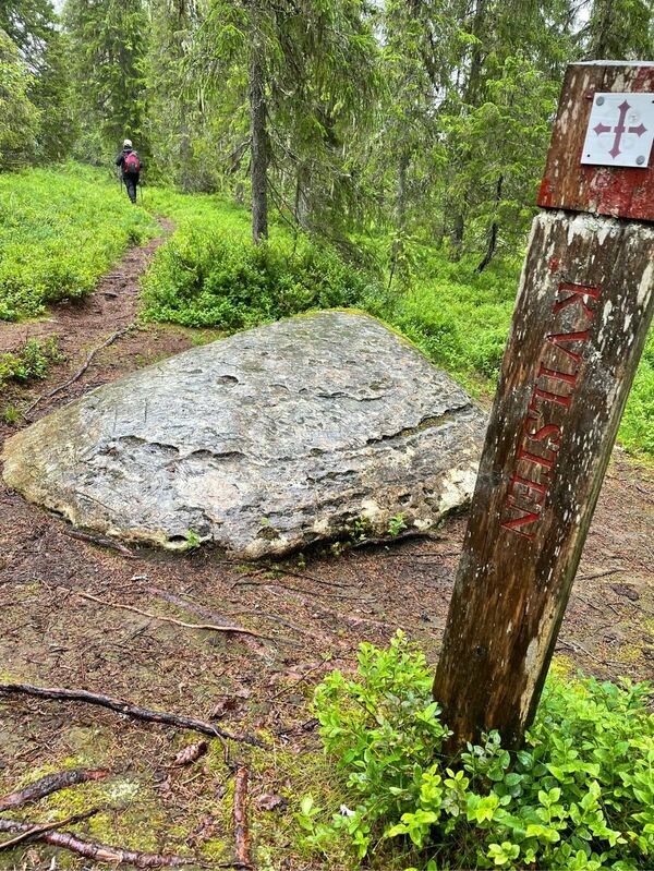 eisiebok067bl5jn1gawgmpy0 lwtieug1ctxdvrmuy 1536x2048 240401eff10bd70562bed65546854a2b