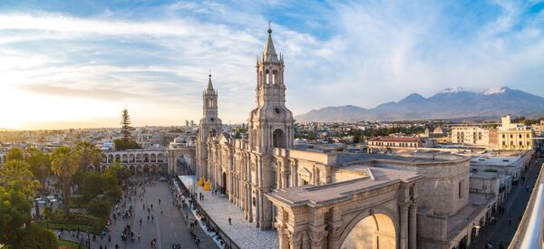 arequipa shutterstock 1045277485 mindre 38ef478384041bc5b340ee2072b19a53