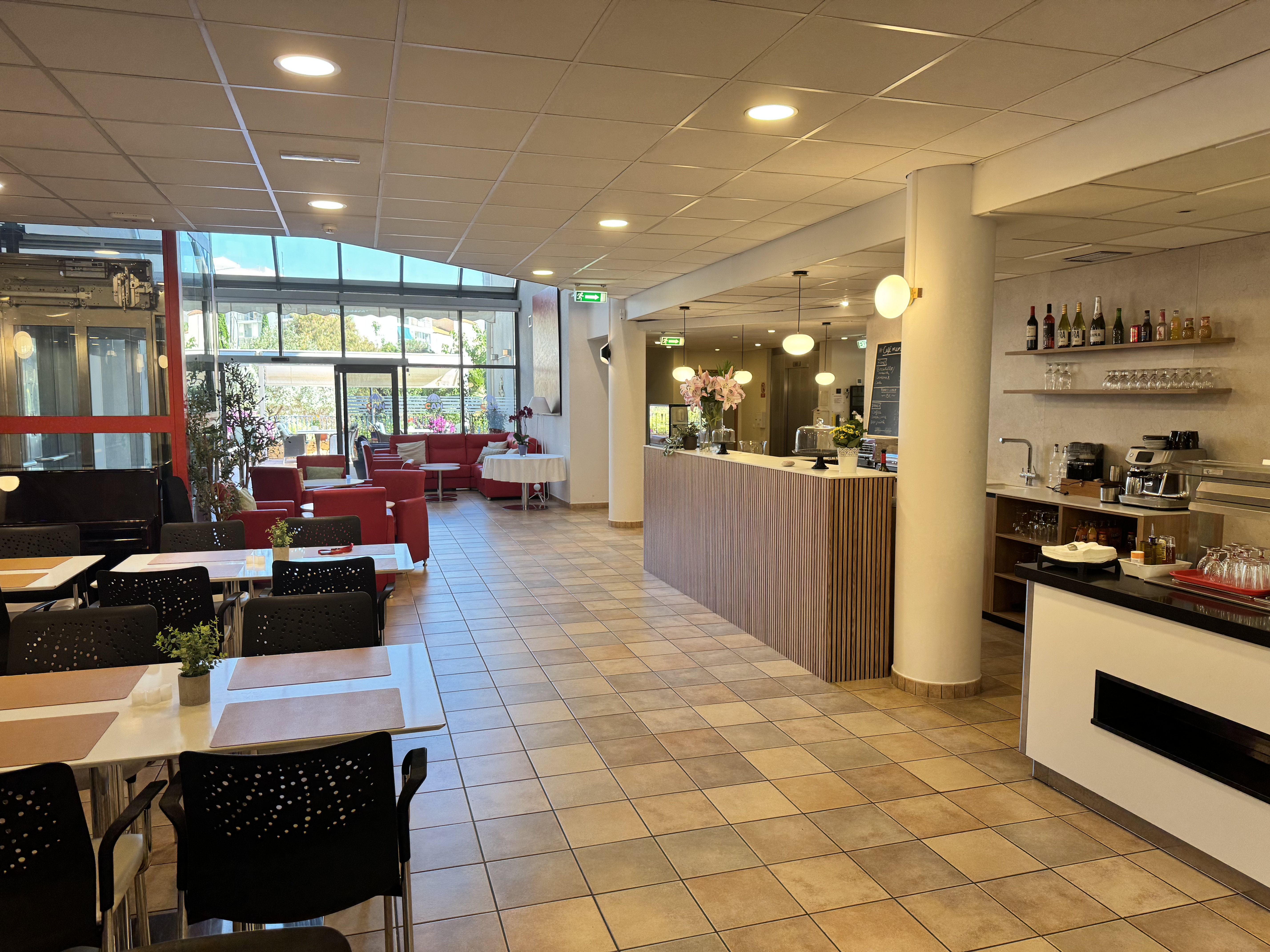 restaurant