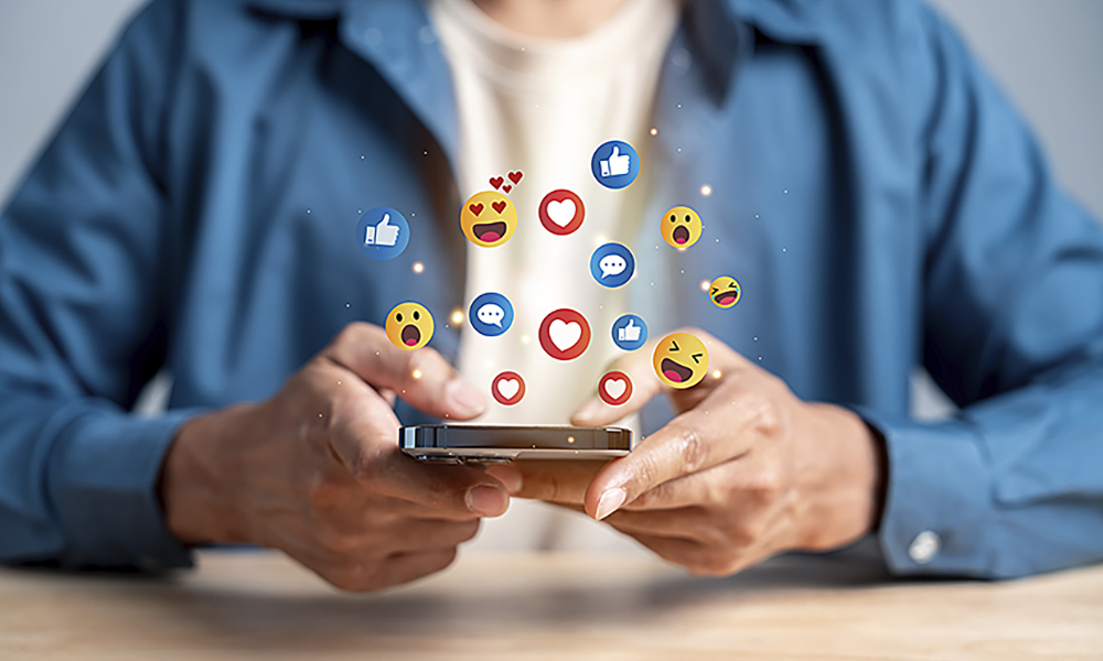 social,media,,digital,content,,smartphone,,emoji,,reaction,,like,,comment,,engagement,