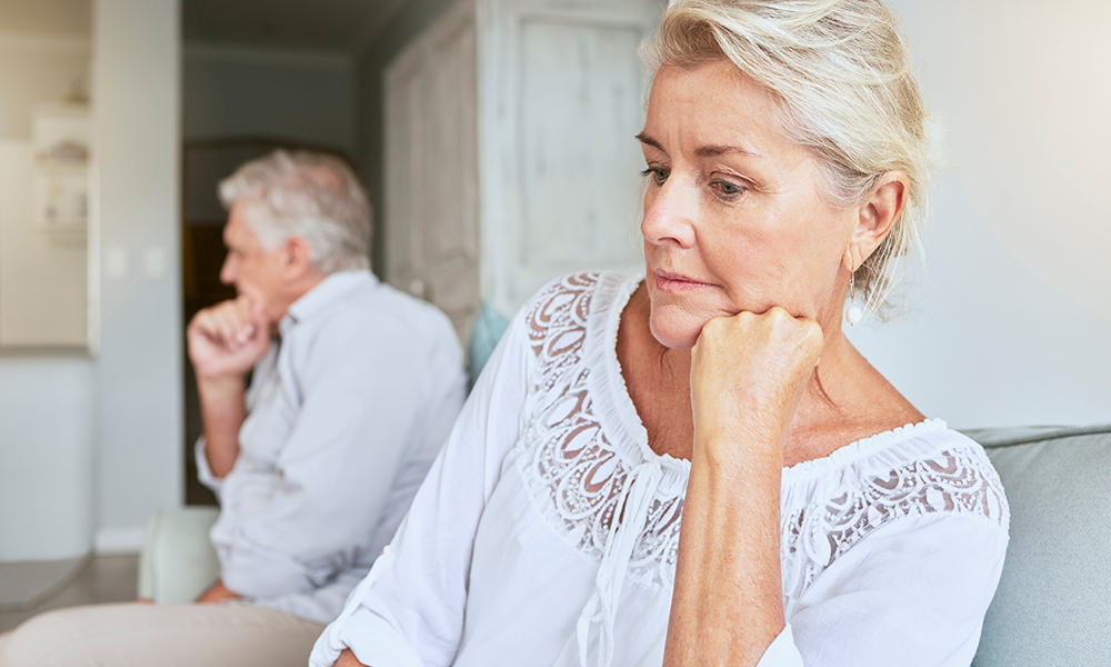 retirement,couple,,ignore,and,fight,for,divorce,with,marriage,cheating